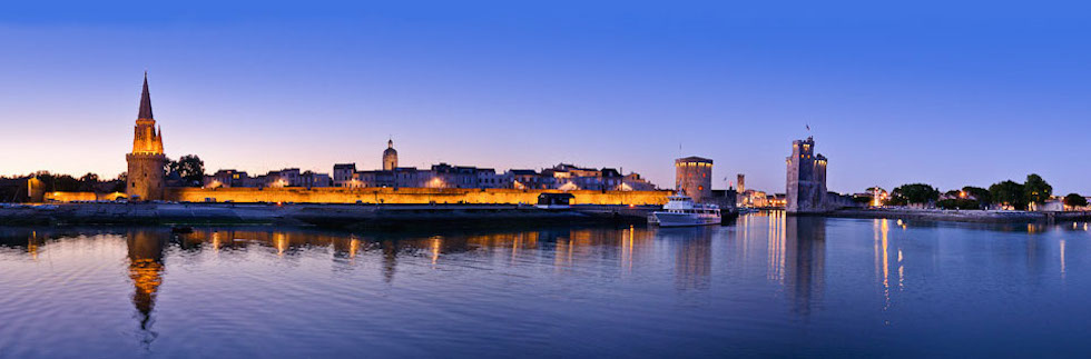 Photo de l'entrée du vieux port de La Rochelle